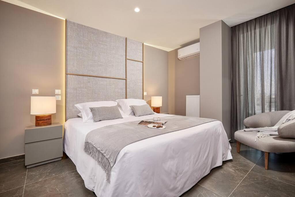 Cw Athens Riviera Suite Екстериор снимка